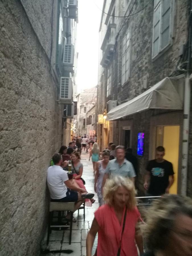 Diocletians Palace Apartment For Two Split Bagian luar foto